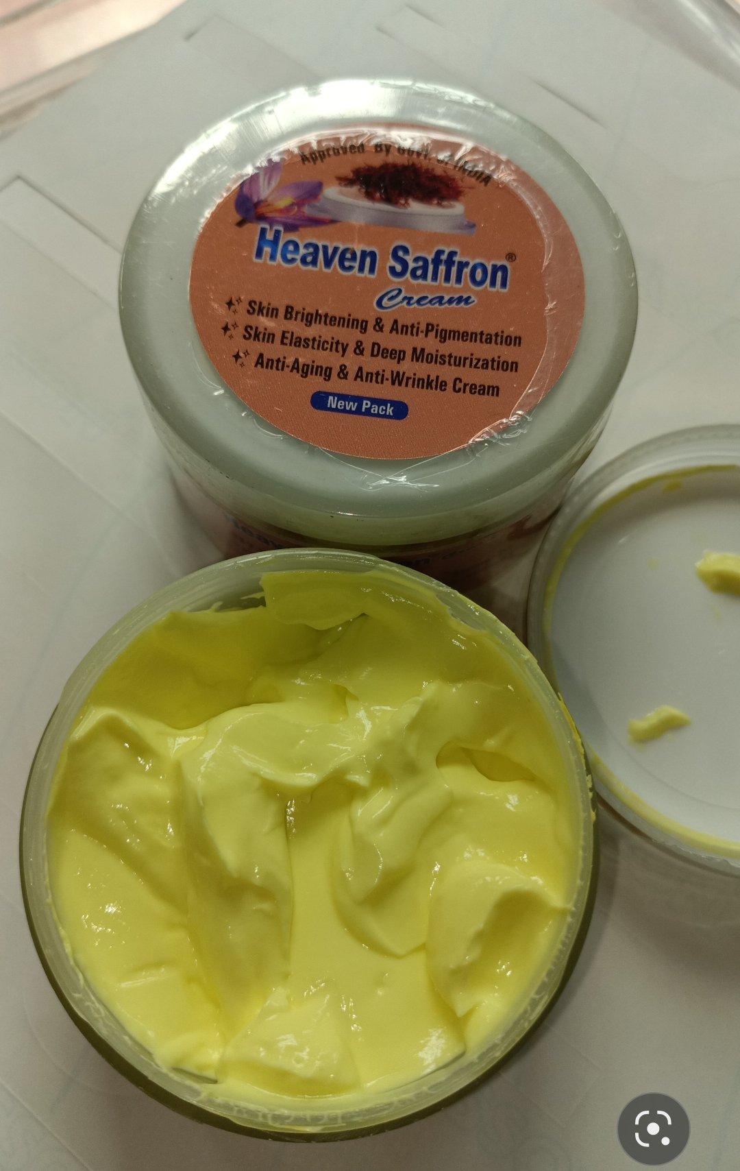 HEAVEN SAFFRON cream